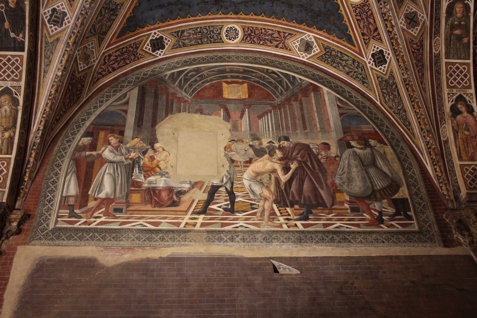 Santa Maria della Scala (12).JPG